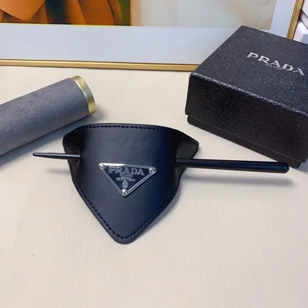 イブサンローラン ヘアアクセサリー