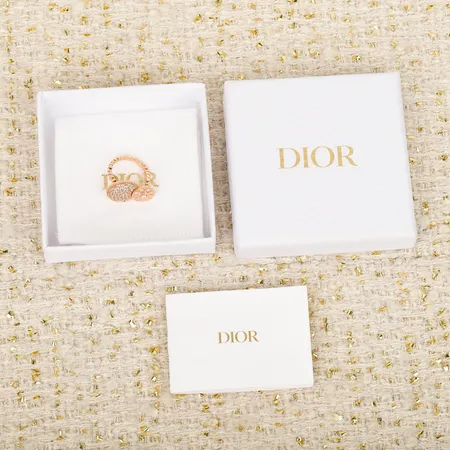 ディオール 指輪