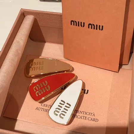 ミュウミュウ ヘアアクセサリー