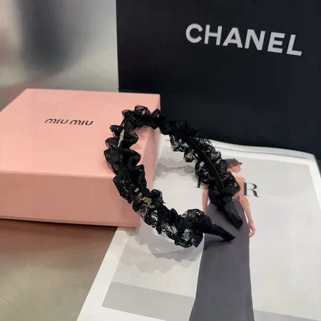 ミュウミュウ ヘアアクセサリー