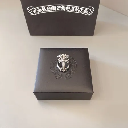 クロムハーツ 指輪