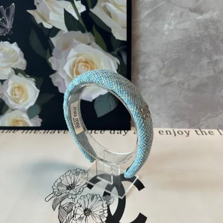 ミュウミュウ ヘアアクセサリー