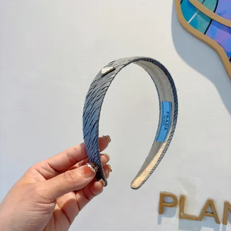 イブサンローラン ヘアアクセサリー