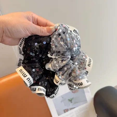 ミュウミュウ ヘアアクセサリー