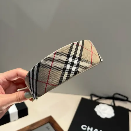 プラダ ヘアアクセサリー