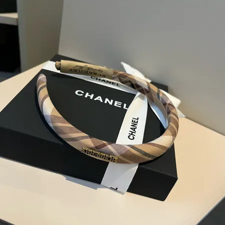 プラダ ヘアアクセサリー