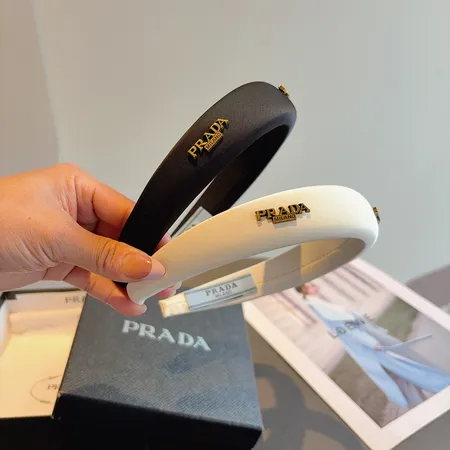 イブサンローラン ヘアアクセサリー