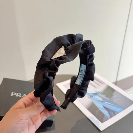 イブサンローラン ヘアアクセサリー