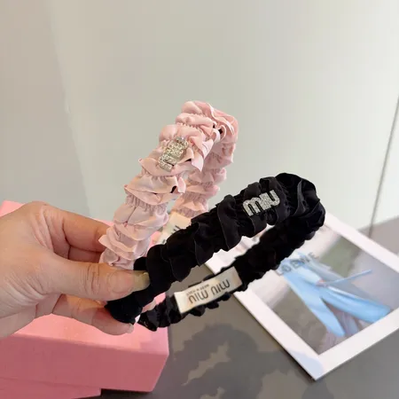 ミュウミュウ ヘアアクセサリー