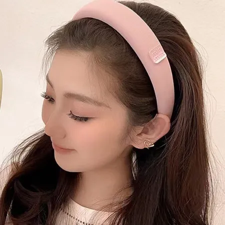 ミュウミュウ ヘアアクセサリー