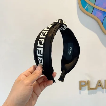 バーバリー ス ヘアアクセサリー