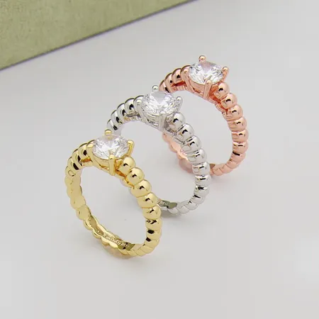 ヴァン クリーフ＆アーペル 指輪