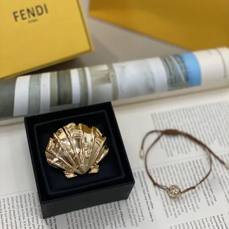 バーバリー ス ヘアアクセサリー