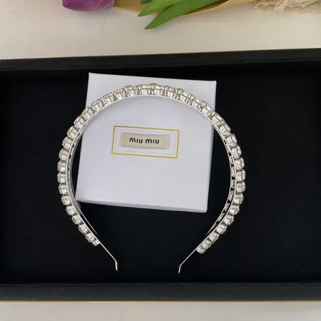 ミュウミュウ ヘアアクセサリー