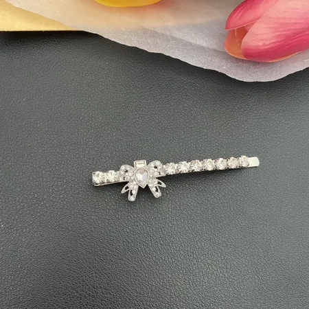 ミュウミュウ ヘアアクセサリー