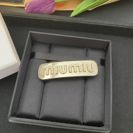 ミュウミュウ ヘアアクセサリー