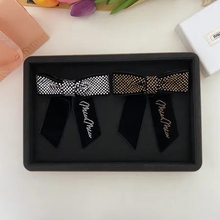 ミュウミュウ ヘアアクセサリー