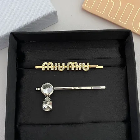 ミュウミュウ ヘアアクセサリー