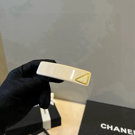 イブサンローラン ヘアアクセサリー