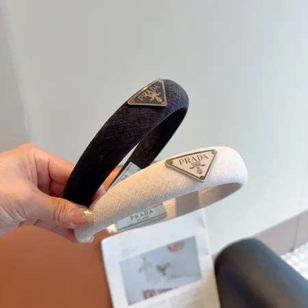 イブサンローラン ヘアアクセサリー