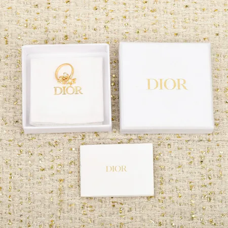 ディオール 指輪