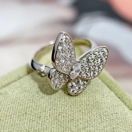 ヴァン クリーフ＆アーペル 指輪