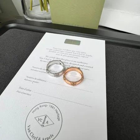 ヴァン クリーフ＆アーペル 指輪