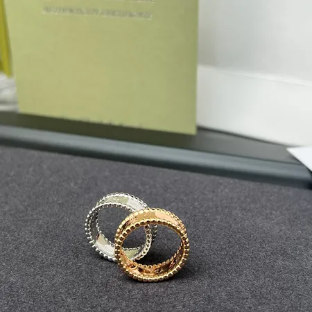 ヴァン クリーフ＆アーペル 指輪