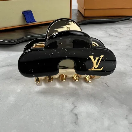 ルイヴィトン ヘアアクセサリー