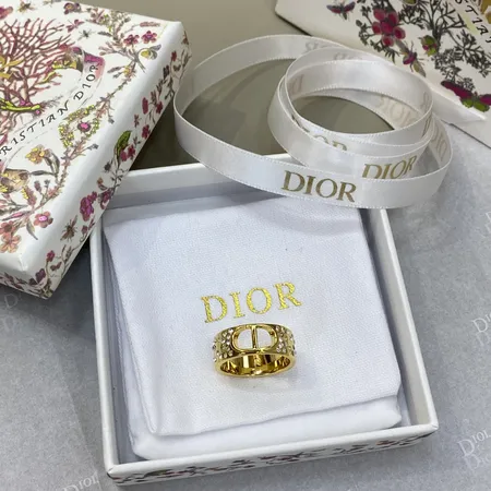 ディオール 指輪
