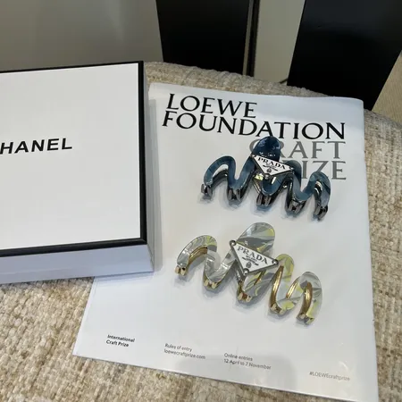 イブサンローラン ヘアアクセサリー