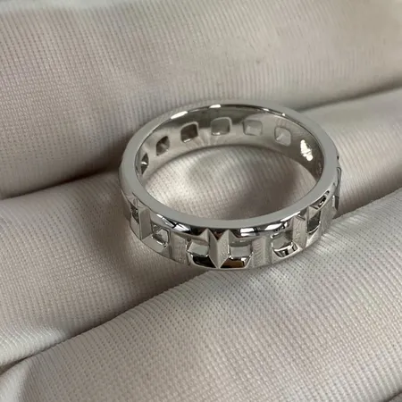 ティファニー 指輪