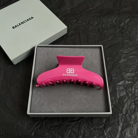 バレンシアガ ヘアアクセサリー