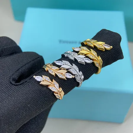 ティファニー 指輪