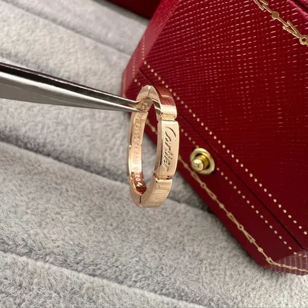 カルティエ 指輪