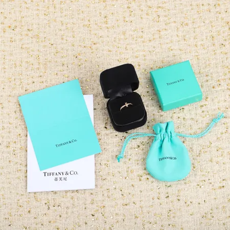 ティファニー 指輪