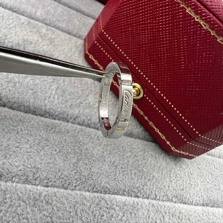 カルティエ 指輪