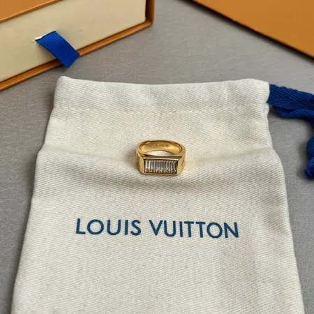 ルイヴィトン 指輪