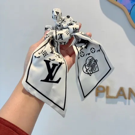 ルイヴィトン ヘアアクセサリー