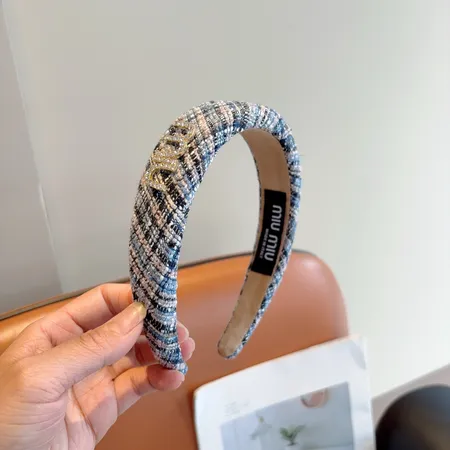 ミュウミュウ ヘアアクセサリー