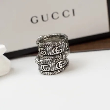 グッチ 指輪