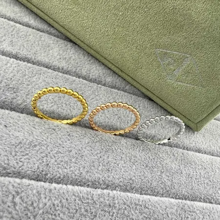 ヴァン クリーフ＆アーペル 指輪