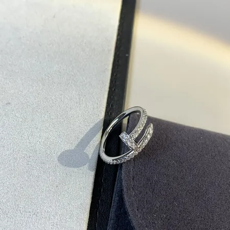 カルティエ 指輪