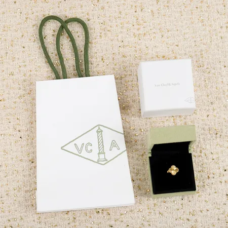 ヴァン クリーフ＆アーペル 指輪