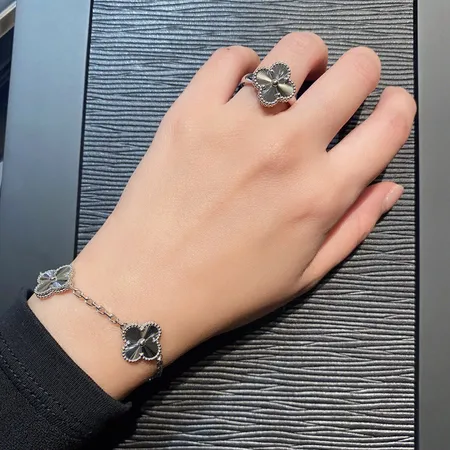 ヴィヴィアン・ウエストウッド 指輪