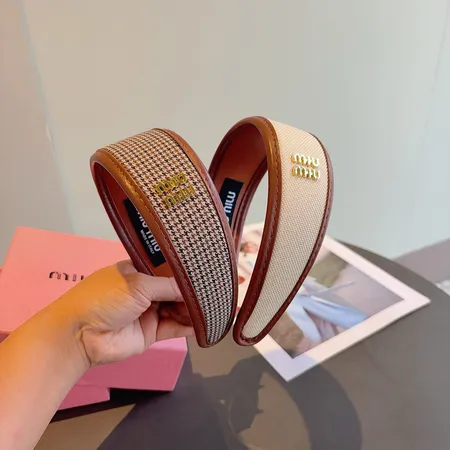 ミュウミュウ ヘアアクセサリー