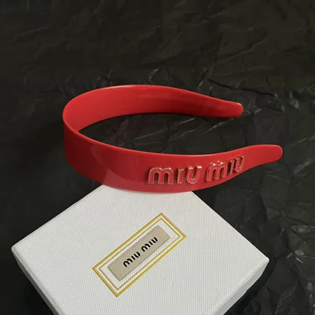 ミュウミュウ ヘアアクセサリー