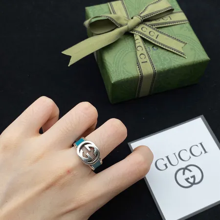 グッチ 指輪