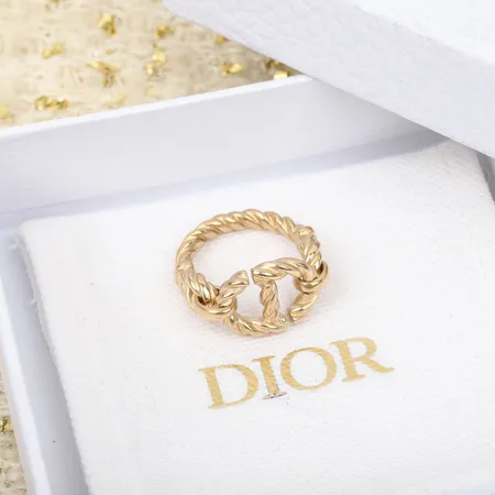 ディオール 指輪