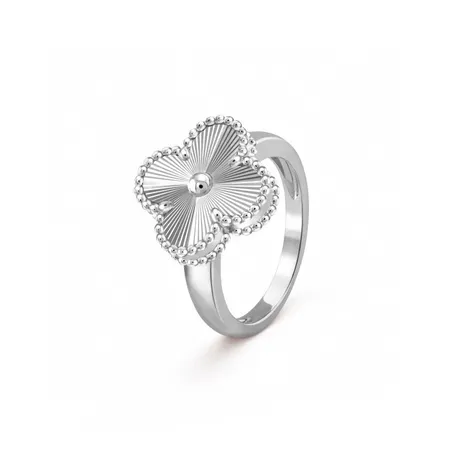 ヴァン クリーフ＆アーペル 指輪